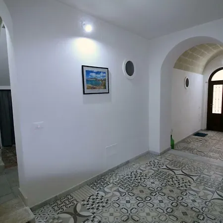 De Nobili's Trapani